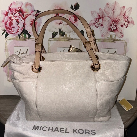 Michael Kors East West Leather Tote - Picture 2 of 8